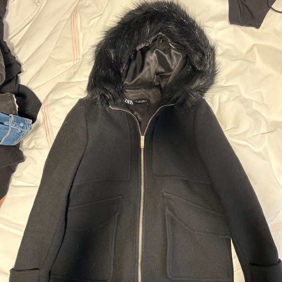 Black Zara jacket with hood - Picture 3 of 3